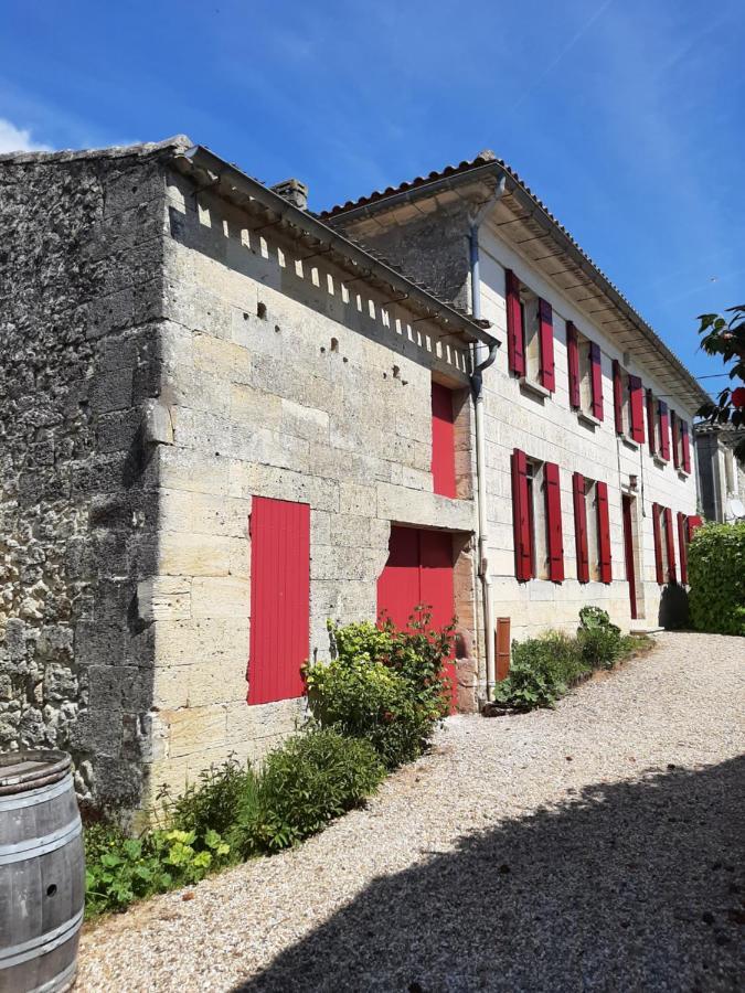 Maison Rouge Hébergement de vacances Montagne (Gironde)